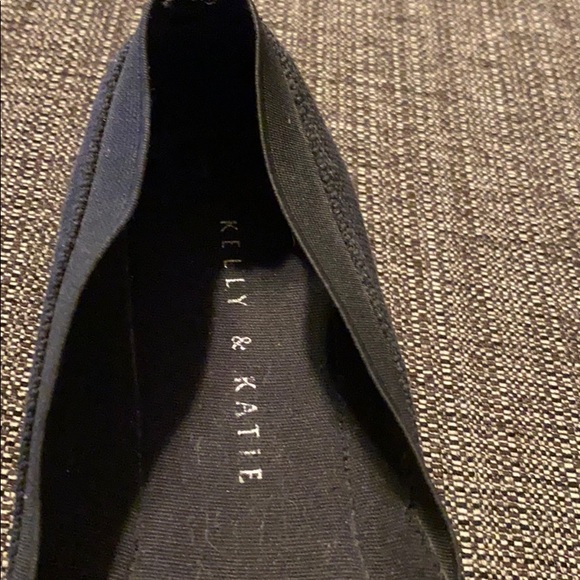 Kelly & Katie slip on stretch shoe - Picture 3 of 3